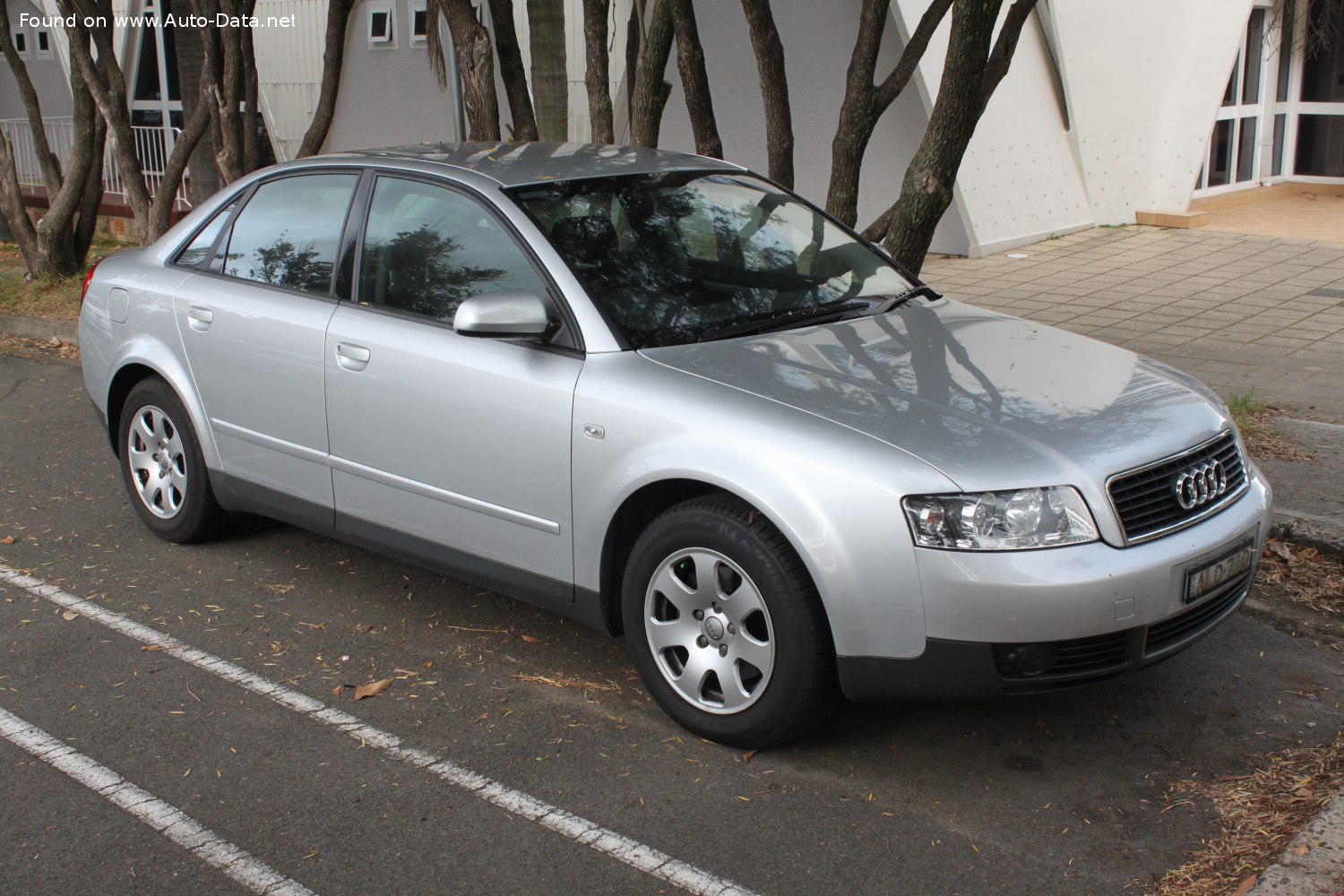 Audi A4 B6, Évolutions et caractéristiques