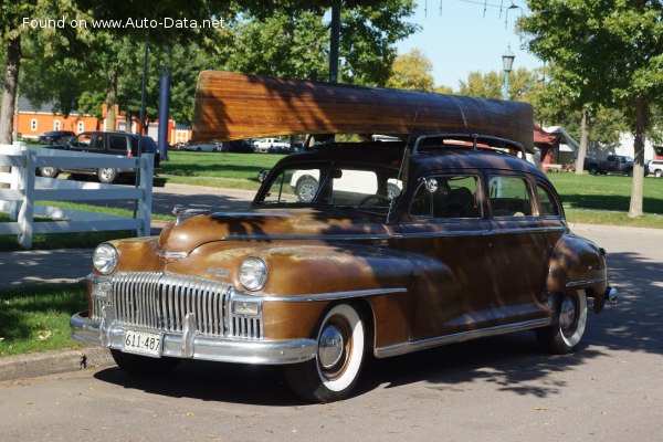 1946 DeSoto Custom Suburban - Fotoğraf 1