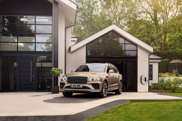 2021 Bentley Bentayga (facelift 2020) - Fotoğraf 1