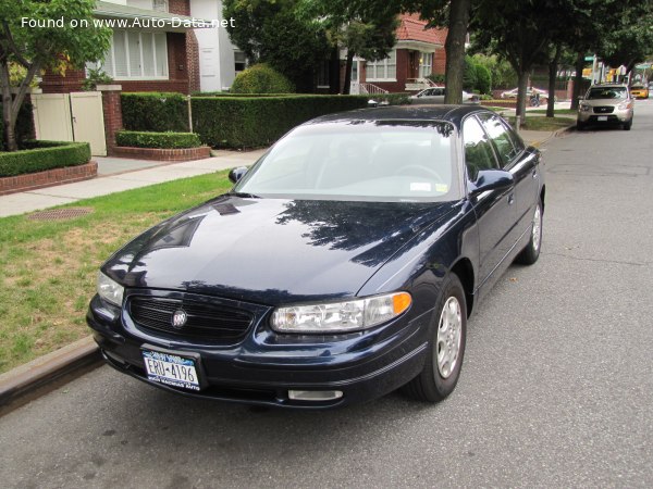1996 Buick Regal IV Sedan - Fotografie 1