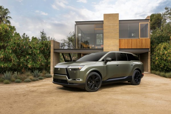 2027 Lexus TZ - Kuva 1