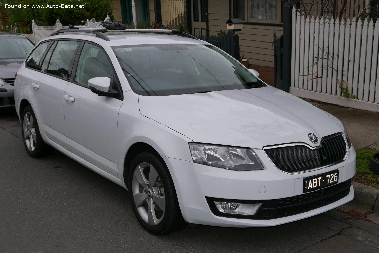 2013 Skoda Octavia III Combi RS 2.0 TFSI (220 Hp)