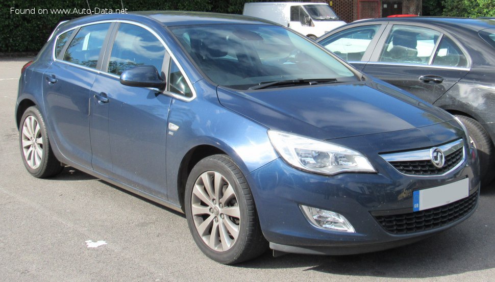 2009 Vauxhall Astra Mk VI CC - Fotografie 1