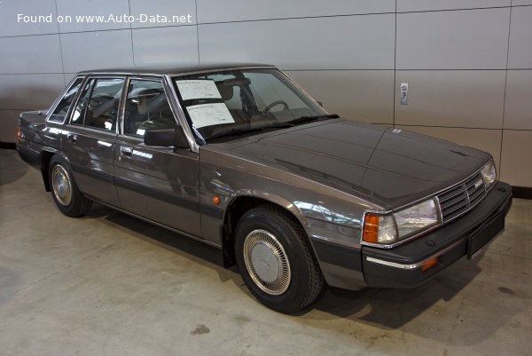 1982 Mazda 929 II (HB) - Fotoğraf 1