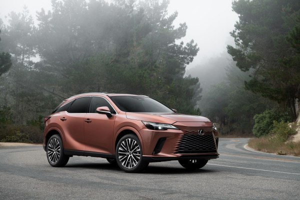 2023 Lexus RX V - Kuva 1