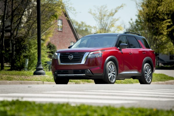 2022 Nissan Pathfinder V - Fotoğraf 1