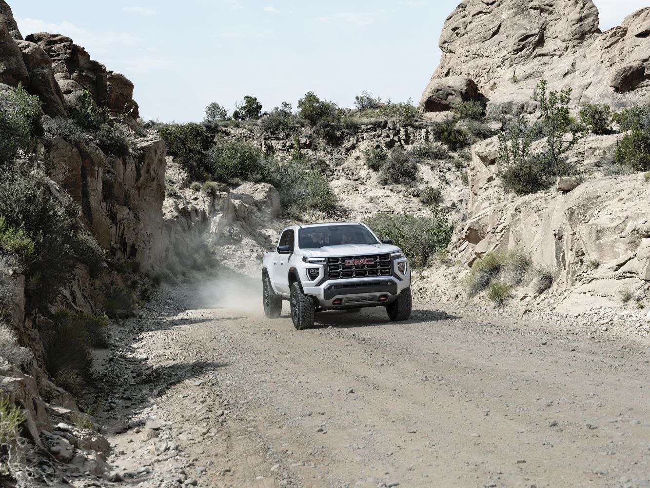 GMC Canyon 3 Crew Cab 2023 2.7L Turbo (313 Hp) Hydra-Matic GMC Canyon 3 Crew Cab 2023 2.7L Turbo (313 Hp) Hydra-Matic