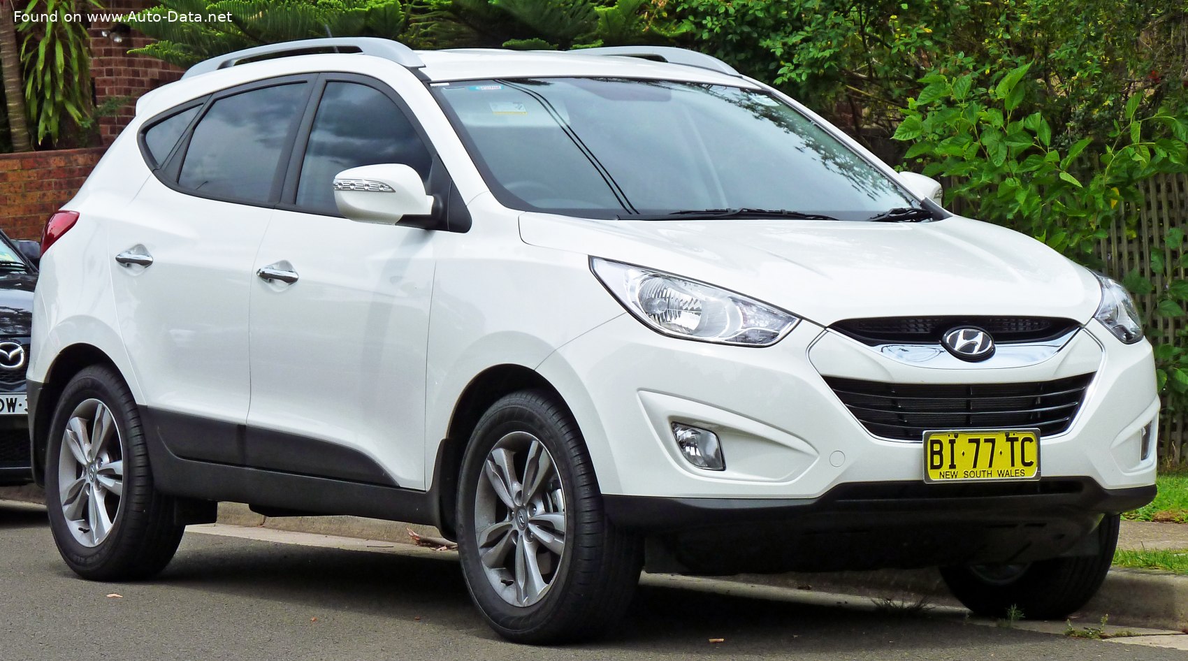 2010 Hyundai ix35  Technical Specs, Fuel consumption, Dimensions