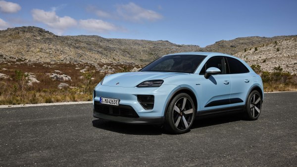 2024 Porsche Macan II Electric - Фото 1