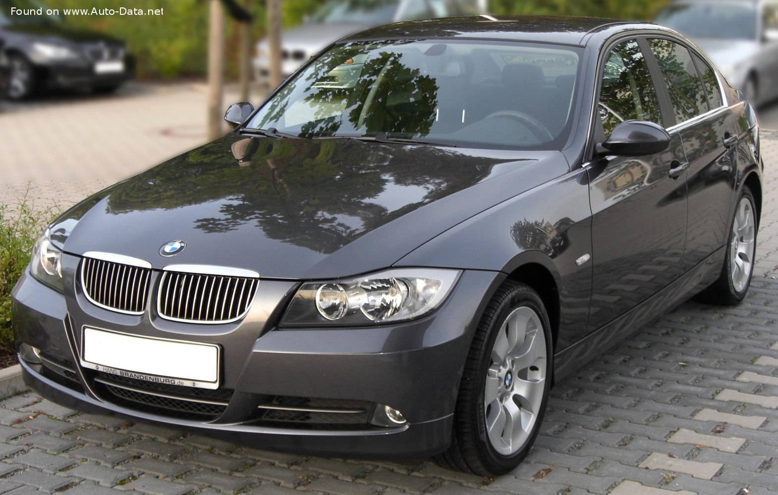 2005 BMW 3 Series Sedan (E90) 318i (129 Hp) | Technical specs, data, fuel consumption, Dimensions