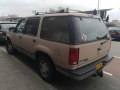 Ford Explorer I - Photo 2