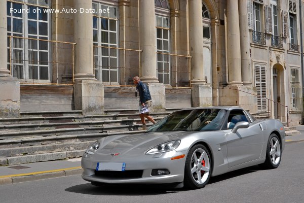 2005 Chevrolet Corvette Coupe (C6) - Kuva 1