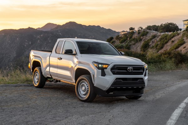 2024 Toyota Tacoma IV XtraCab - Fotoğraf 1