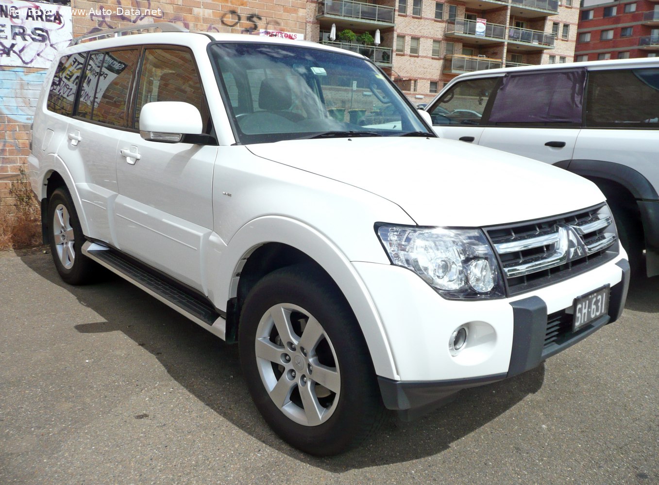 2008 Mitsubishi Pajero IV 3.2 Di-DC (165 Hp) Automatic | Technical ...