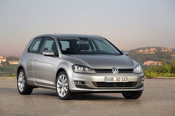 2013 Volkswagen Golf VII (3-door) - Kuva 1