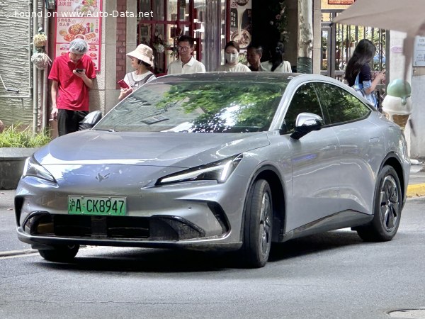 2026 Arcfox Alpha S5 (facelift 2026) - Fotografie 1