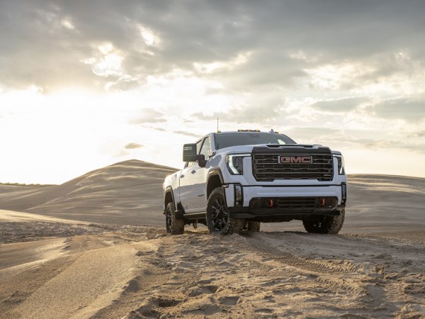 2024 GMC Sierra 2500HD V (GMTT1XX, facelift 2024) Crew Cab Standard Bed - Fotografia 1