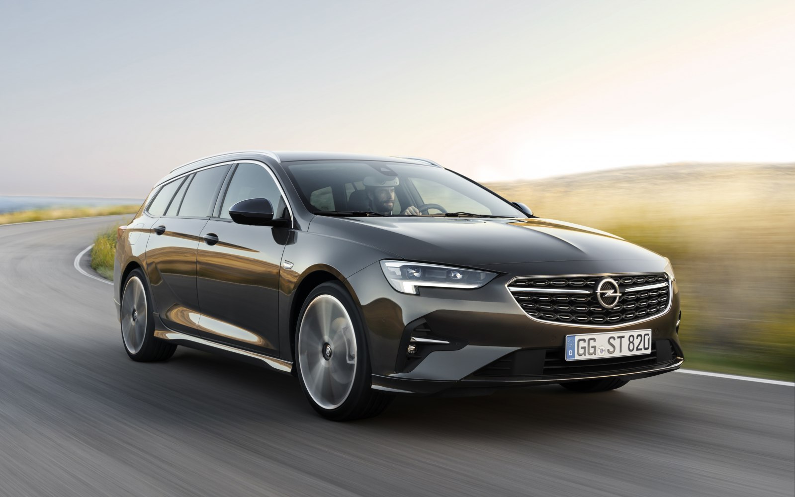 Complain in case persecution 2020 Opel Insignia Sports Tourer (B, facelift 2020) 1.5d (122 Hp) Automatic  | Technical specs, data, fuel consumption, Dimensions