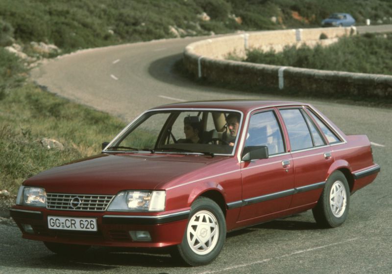 1982 Opel Senator A (facelift 1982) - Fotografia 1