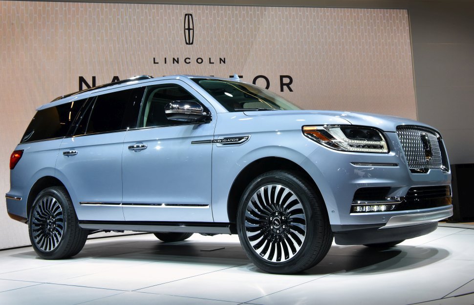 2018 Lincoln Navigator IV SWB - Fotografie 1