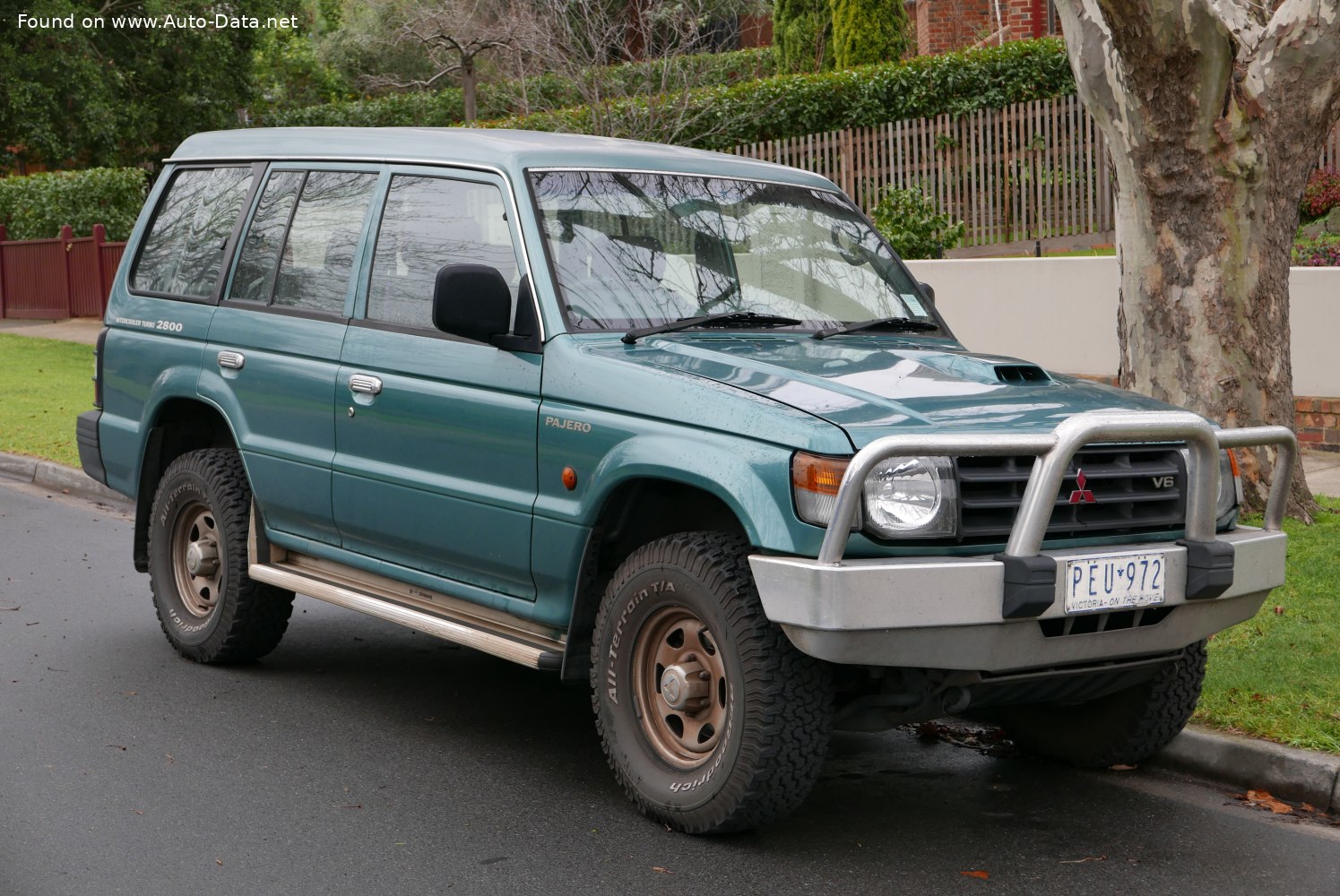 MITSUBISHI PAJERO mitsubishi-pajero-v20-3-0-v6-cabrio-automatik