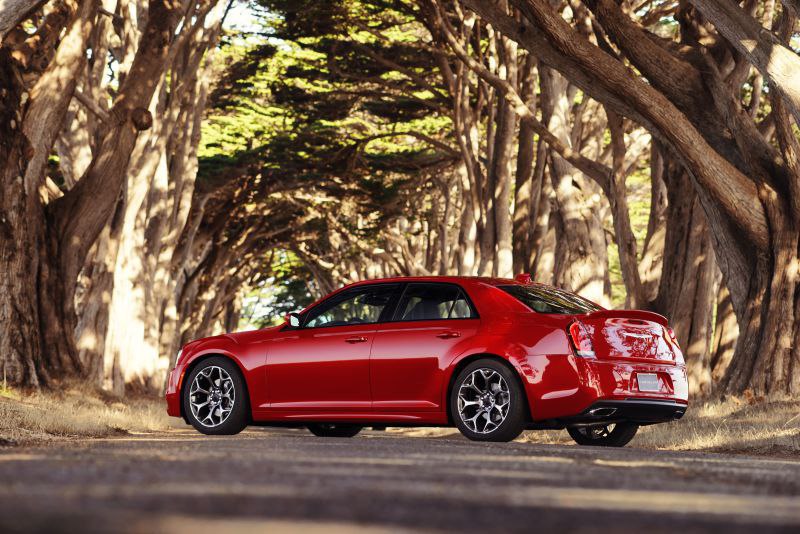 Chrysler 300 - facelift, red, side view