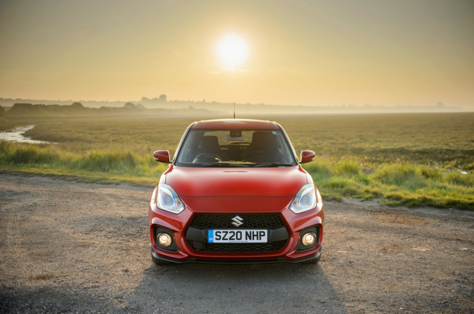 Suzuki Swift  Sport 2020 - Червен, изгелд на предницата