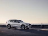 The new 2019 Volvo XC90 SUV – enhanced with KERS technology