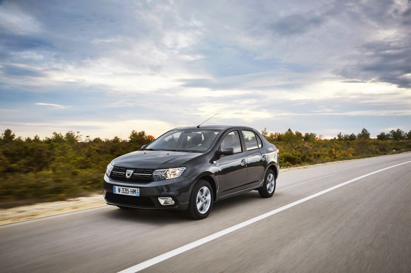 2016 Dacia Logan II (facelift 2016) - Fotoğraf 1