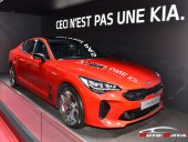 Kia Stinger red, at motorshow