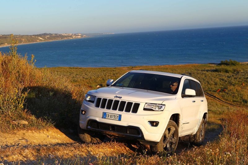 2013 Jeep Grand Cherokee IV (WK2, facelift 2013) - Снимка 1