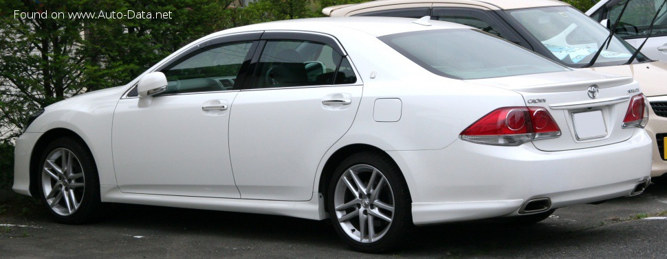 2010 Toyota Crown XIII Athlete (S200, facelift 2010) - Fotoğraf 1