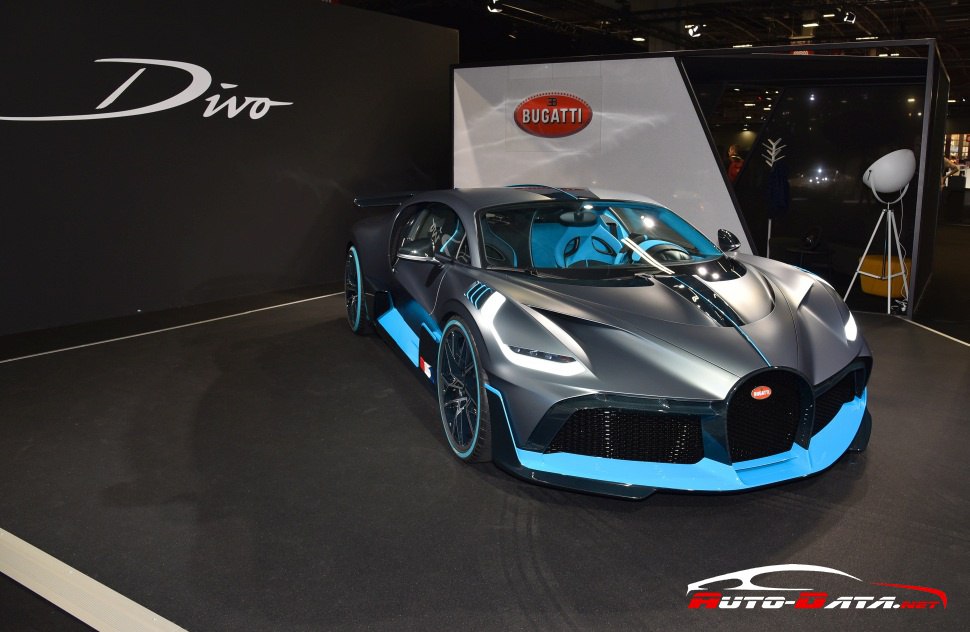Bugatti Divo azul gris 