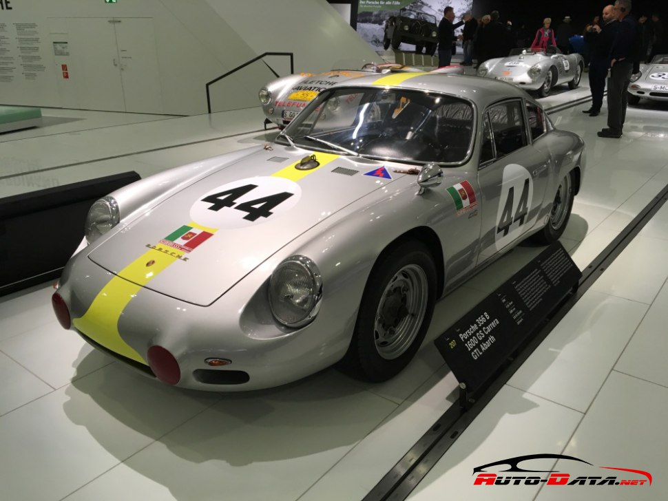 Porsche Museum - 356 B
