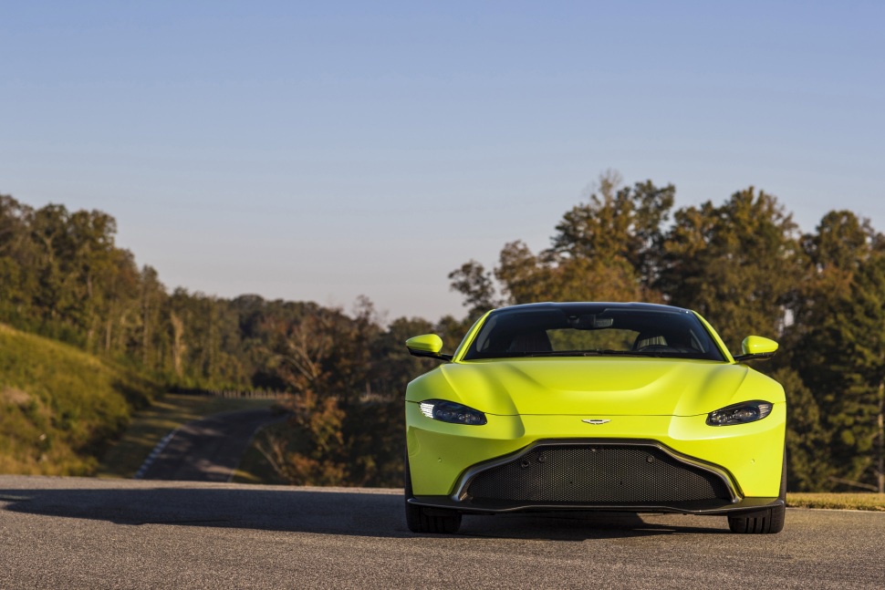 the new 2018 Aston Martin V8 Vantage