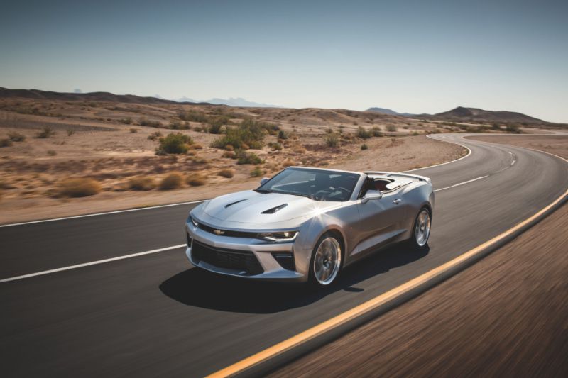 2016 Chevrolet Camaro VI Convertible - Fotoğraf 1