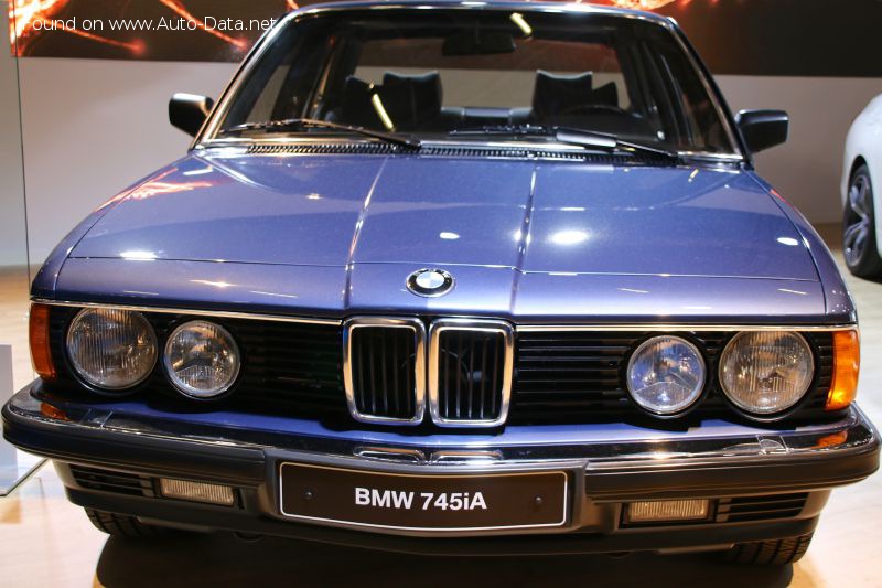 1983 BMW Série 7 (E23, facelift 1983) - Photo 1