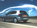 Nissan Almera II Hatchback (N16) - Fotografia 7