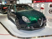 Alfa Romeo Giulietta 2019 front profile