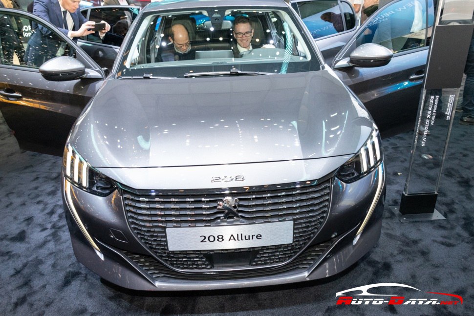 Peugeot 208 спечели Автомобил на годината 2020