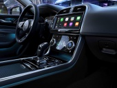 Jaguar XE 2019 - създаден, за да се откроява