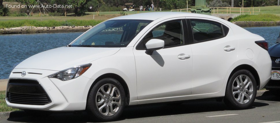 2016 Scion iA - Kuva 1