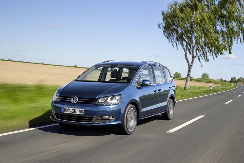 2015 Volkswagen Sharan II (facelift 2015) - Снимка 1