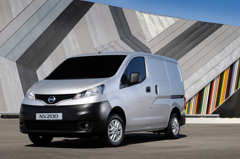 2010 Nissan NV200 - Fotoğraf 1