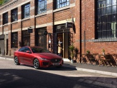 Jaguar XE 2019: made to stand out in the crowd