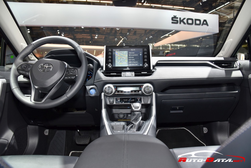 Toyota RAV4 Hybrid 2019 - Interior
