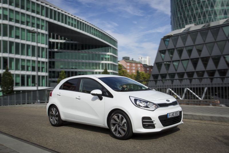 2015 Kia Rio III Hatchback (UB, facelift 2015) - Фото 1