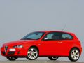 2004 Alfa Romeo 147 (facelift 2004) 3-doors - Фото 7