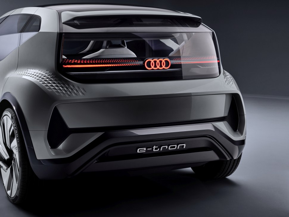 Audi e-tron parte trasera