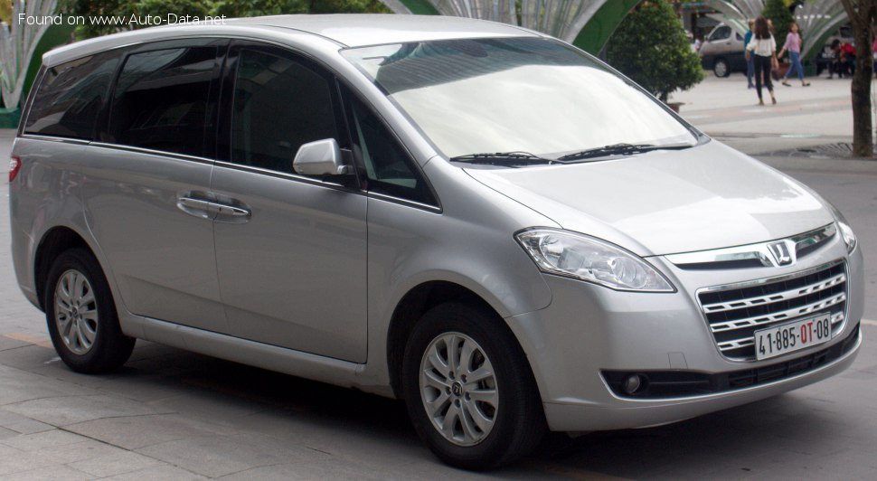 2009 Luxgen 7 MPV - Снимка 1